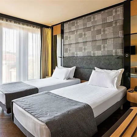 Otel Eurostars 4*